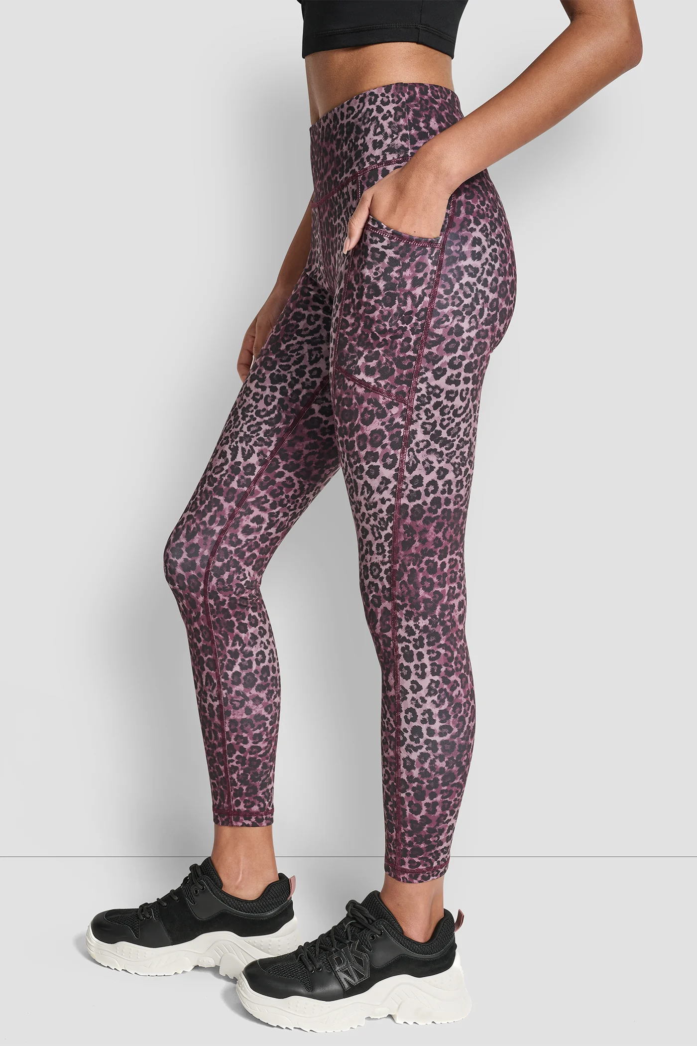 MID-RISE LEOPARD 7/8-LENGTH LEGGING - Image 3