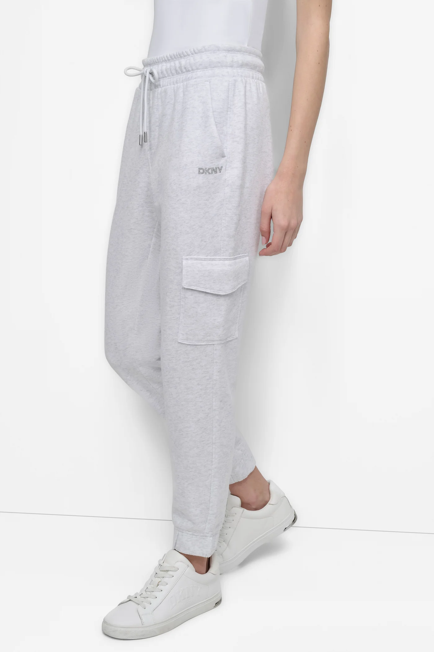 HIGH-RISE STUDDED LOGO SLIM JOGGER - Image 3