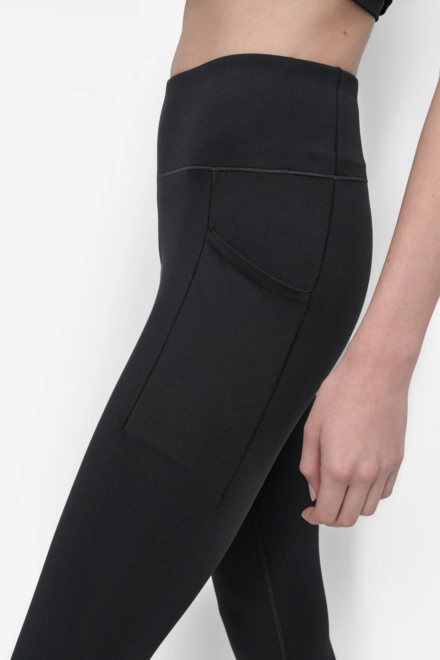 MID-RISE 7/8-LENGTH LEGGING - Image 6